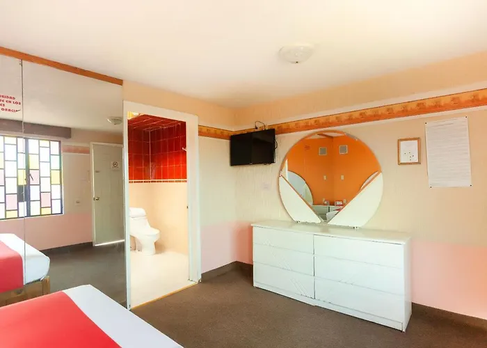 Hotel Oyo Quinta Bugambilias