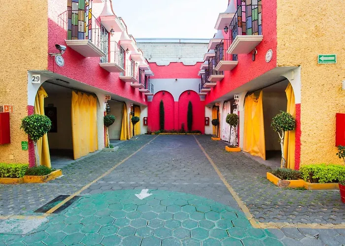 Oyo Quinta Bugambilias Hotel