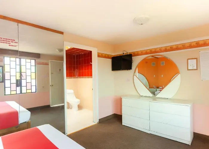 Oyo Quinta Bugambilias Hotel